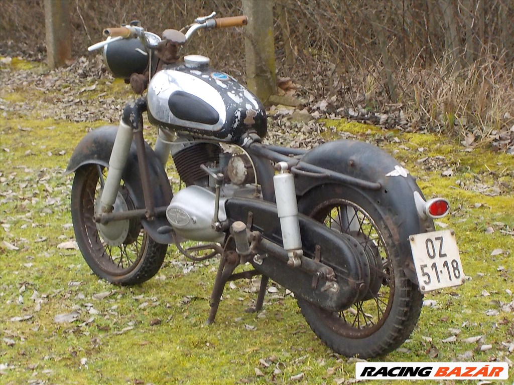 ZÜNDAPP 175 TROPHY,MAGYAR SZÜRKE FORGALMIS-RÉGI RENDSZÁMOS MKP. HIÁNYOSAN ELADÓ 8. kép