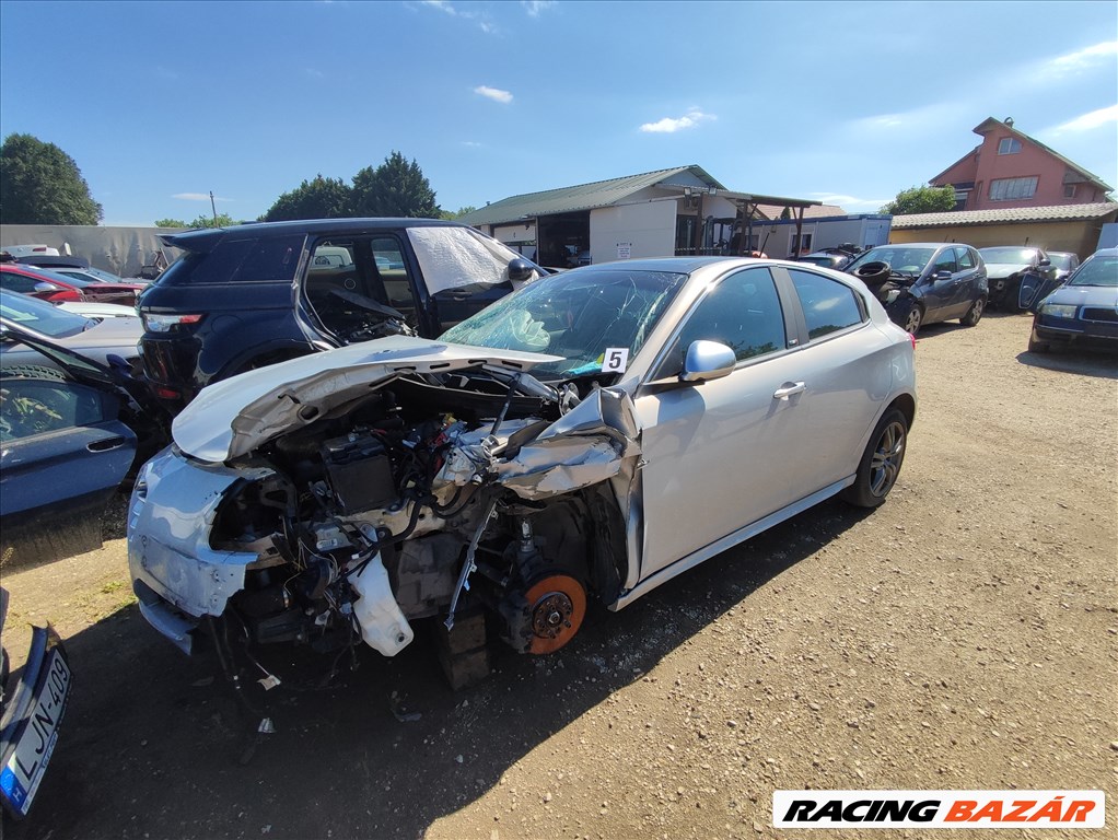 Alfa Romeo Giulietta 1.4 Mjet,  bontott alkatrészei 1. kép