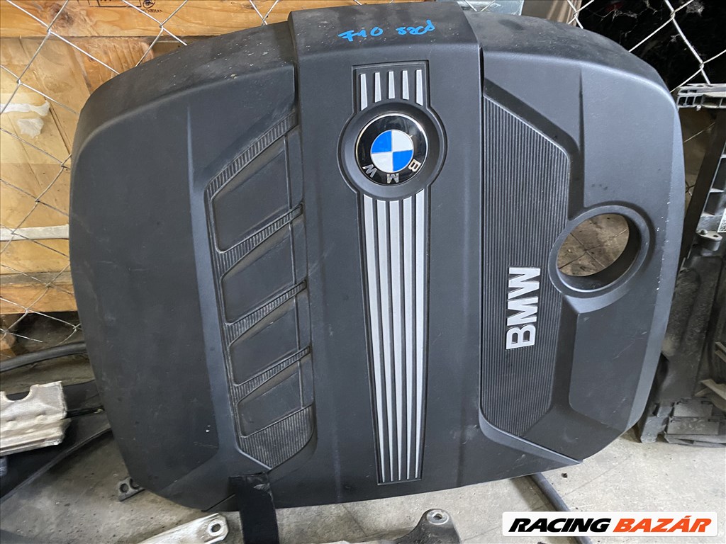 BMW 5-ös sorozat F10/F11 motorburkolat  1. kép