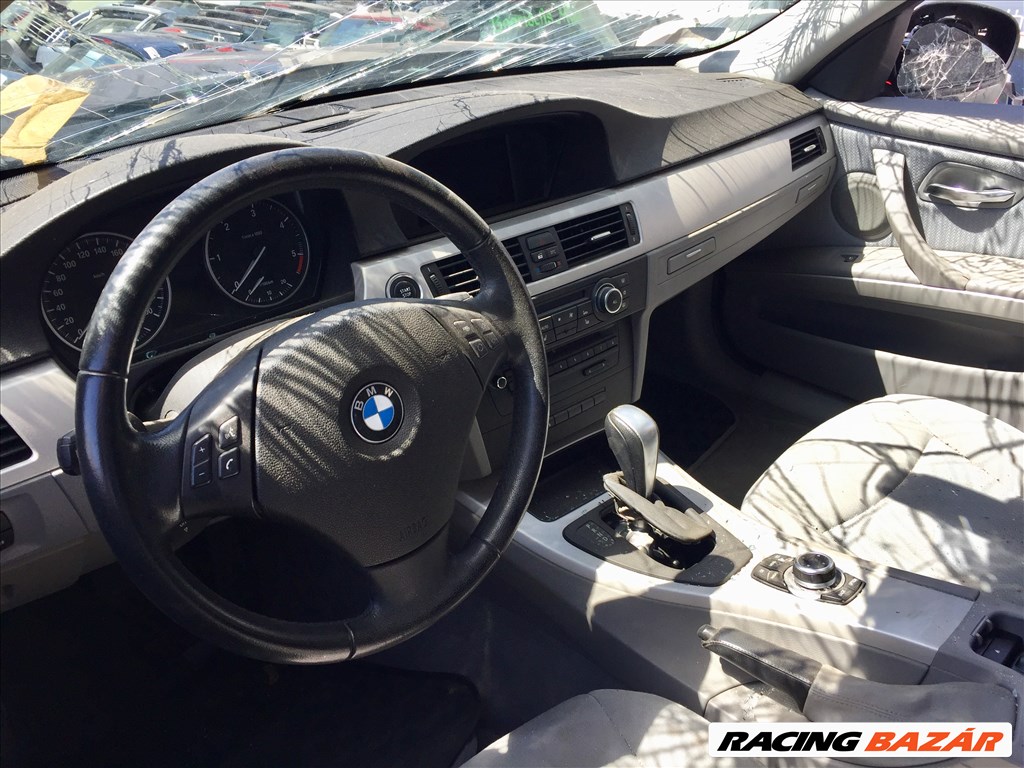 BMW 318d e91 LCI bontás N47D20C motor,automata váltó,navis műszerfal héj... 3. kép