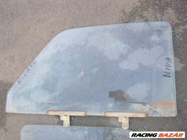 Lada Niva első ajtóüveg  2. kép