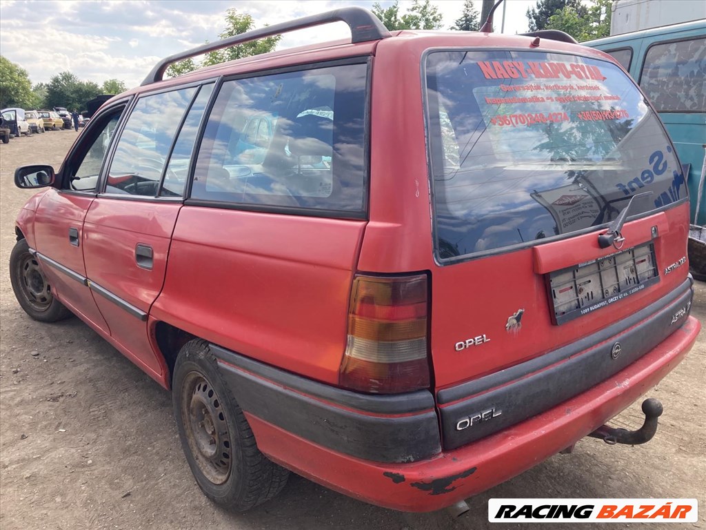 Opel Astra F Caravan 1.7D bontott alkatrészei 2. kép