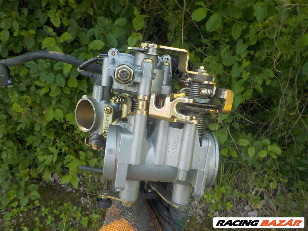 SUZUKI SV 650,2006-OS,OSZTRÁK,LESZAKADT HAJTÓKAROS MOTORBLOKK ALKATRÉSZEK,EGYBEN NAGYON OLCSÓN 36. kép