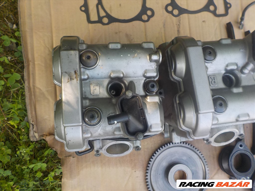 SUZUKI SV 650,2006-OS,OSZTRÁK,LESZAKADT HAJTÓKAROS MOTORBLOKK ALKATRÉSZEK,EGYBEN NAGYON OLCSÓN 41. kép