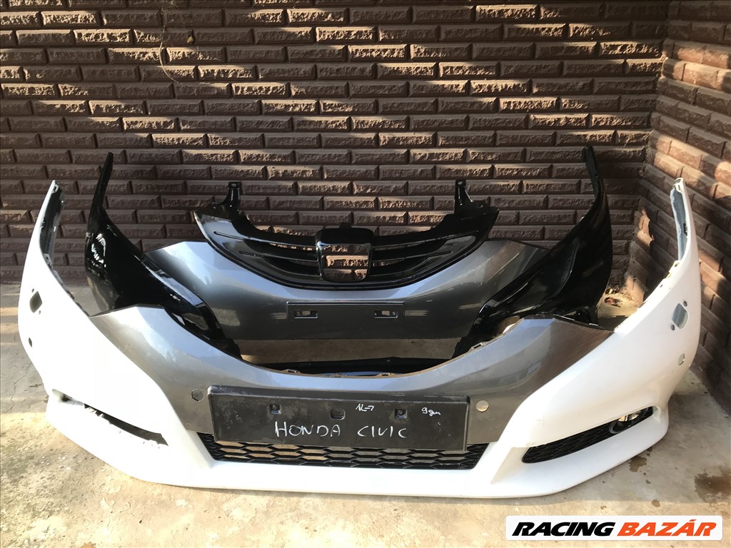 Honda Civic IX (2011-2016) 9generációs 71101-TV0-ZZ00 radaros ,lámpamosós első lökhárító 1. kép