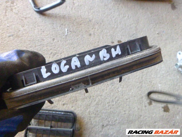 Dacia Logan II 2019 hátsó karosszéria alsó szellőző rács 7700838358 3. kép