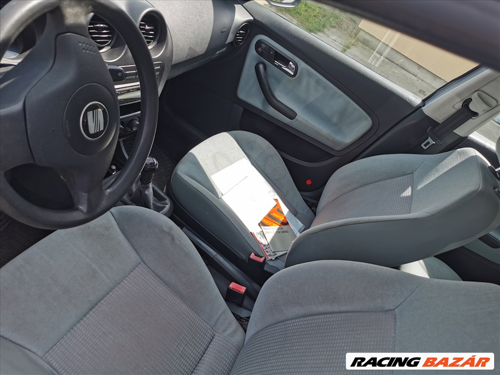 Seat Cordoba II 1.4 16V karosszéria elemek LS5T színben eladók ls5t6l seat1416 10. kép