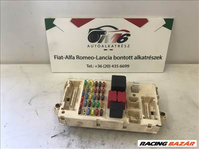 Alfa Romeo 147 biztosítéktábla  46558758-60698109