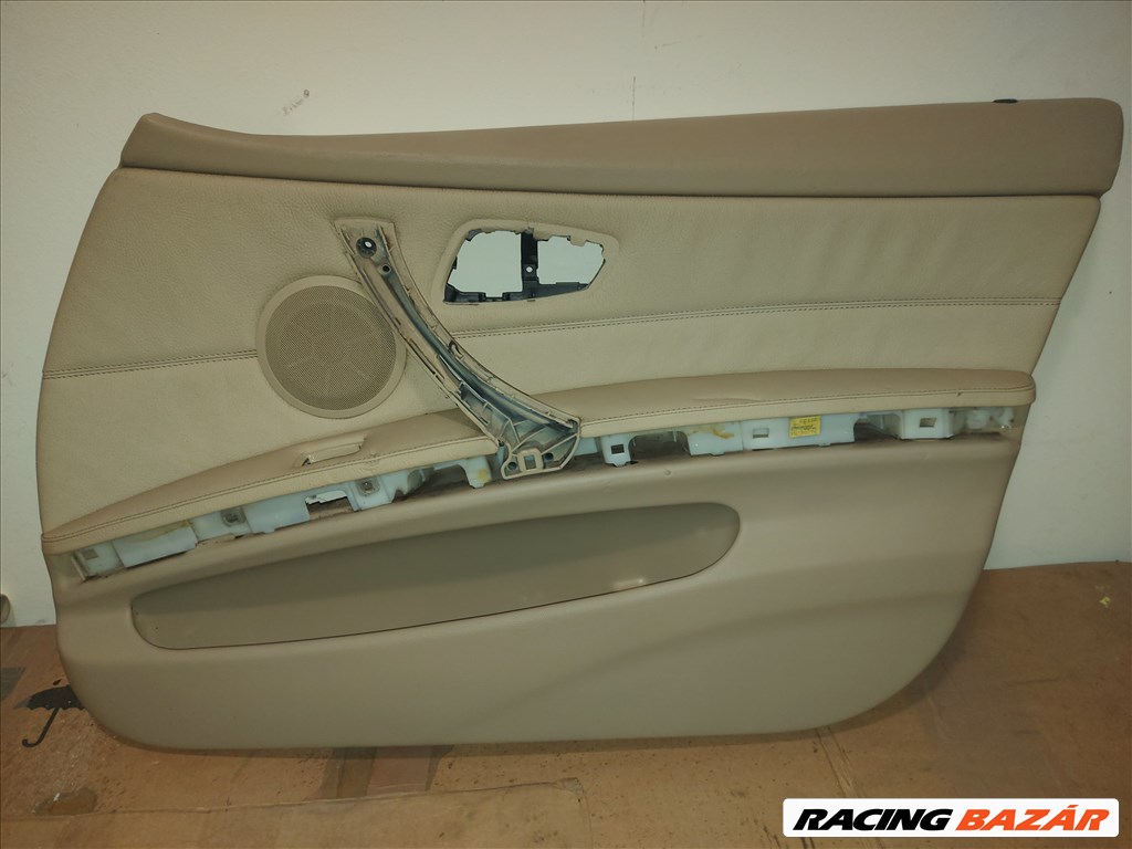 3-as BMW E90 bőr ajtókárpit  2. kép