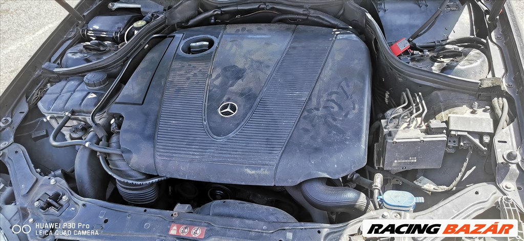 Mercedes CLK-osztály (W209) bontott alkatrészei 5. kép