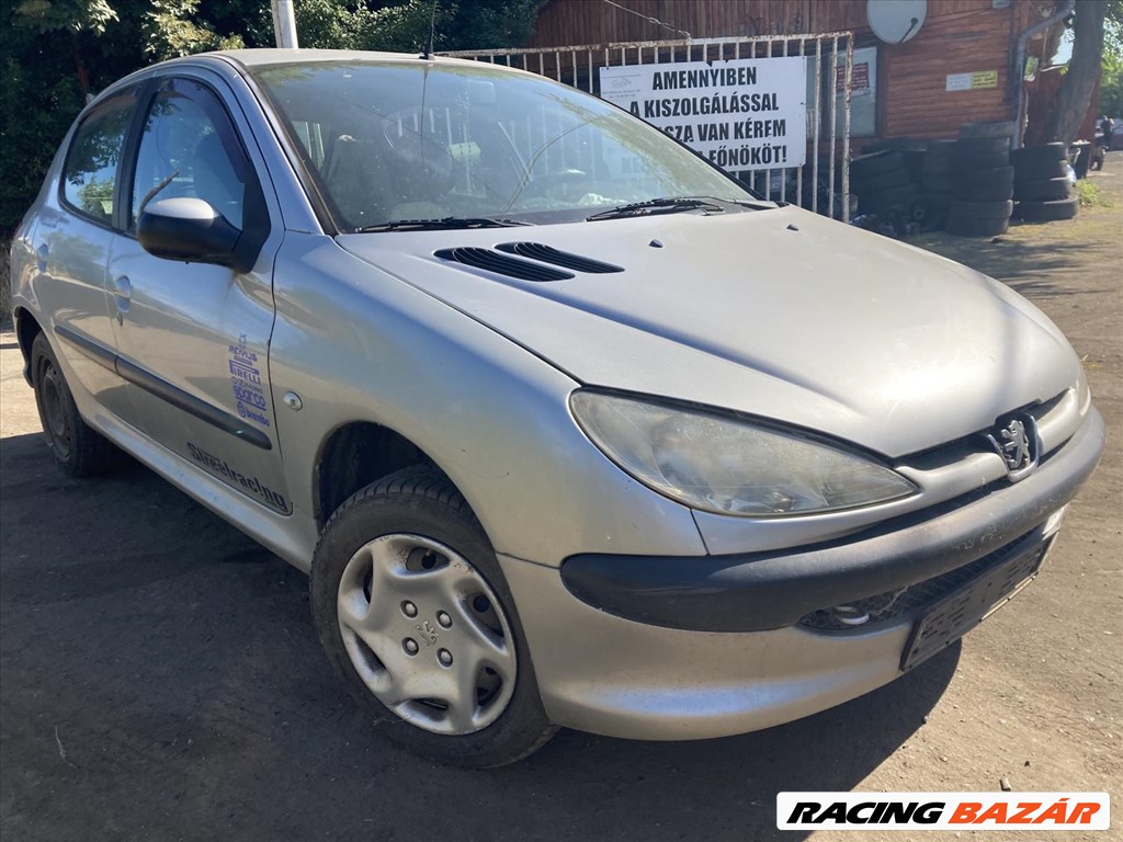 Peugeot 206 1.4HDI bontott alkatrészei 1. kép