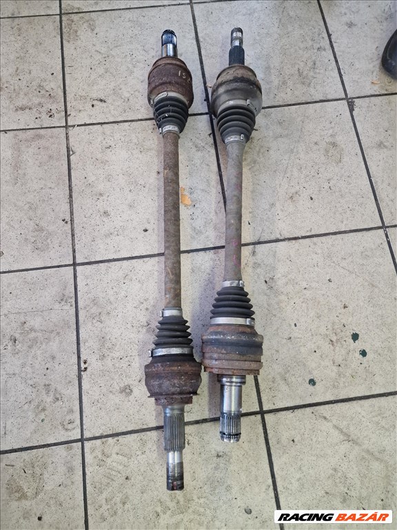 Lexus IS 250 Fèltengely 1. kép