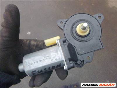 Ford Fusion 2005 JOBB ELSŐ ABLAKEMELŐ MOTOR 0130821939