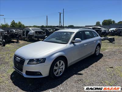 Audi A4 B8 2.0 tdi 2009 CAG motorkódos gépjármű minden alkatrésze eladó.