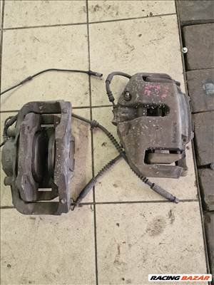 BMW 7-es sorozat F01/F02 első féktuskó 