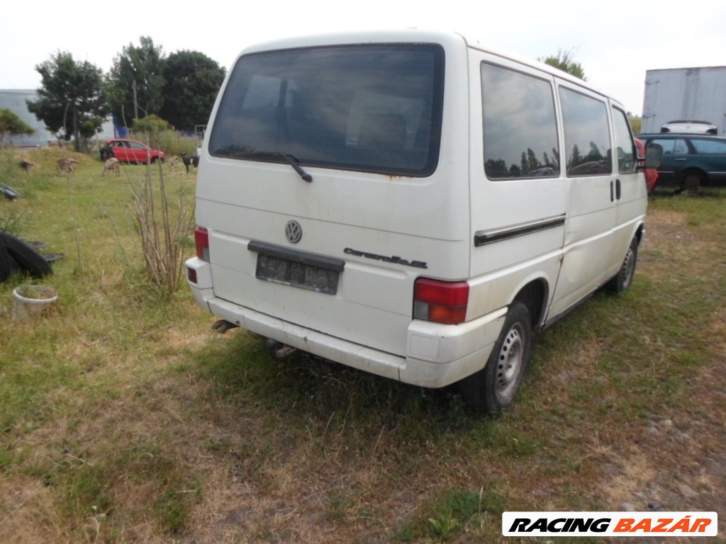 Volkswagen Transporter T4 2.4D megmaradt alkatrészei 2. kép