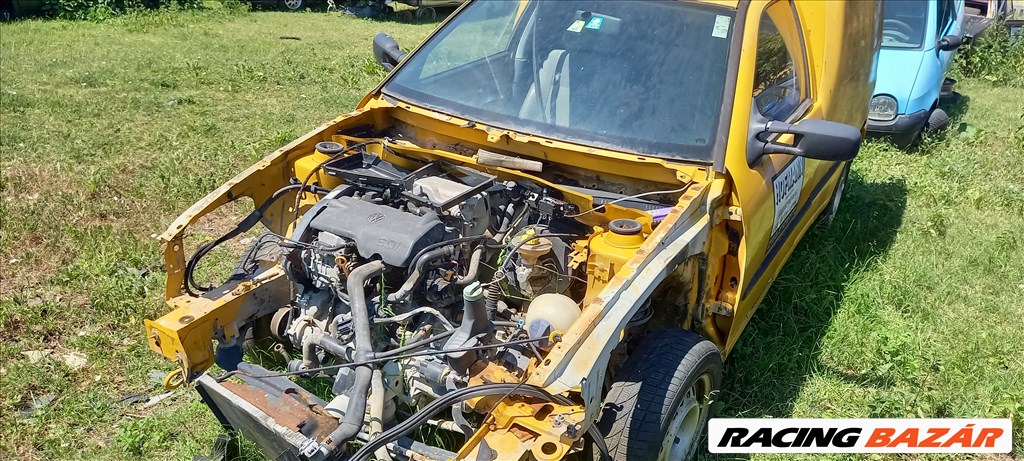 Volkswagen Caddy II bontott alkatrészei 1. kép