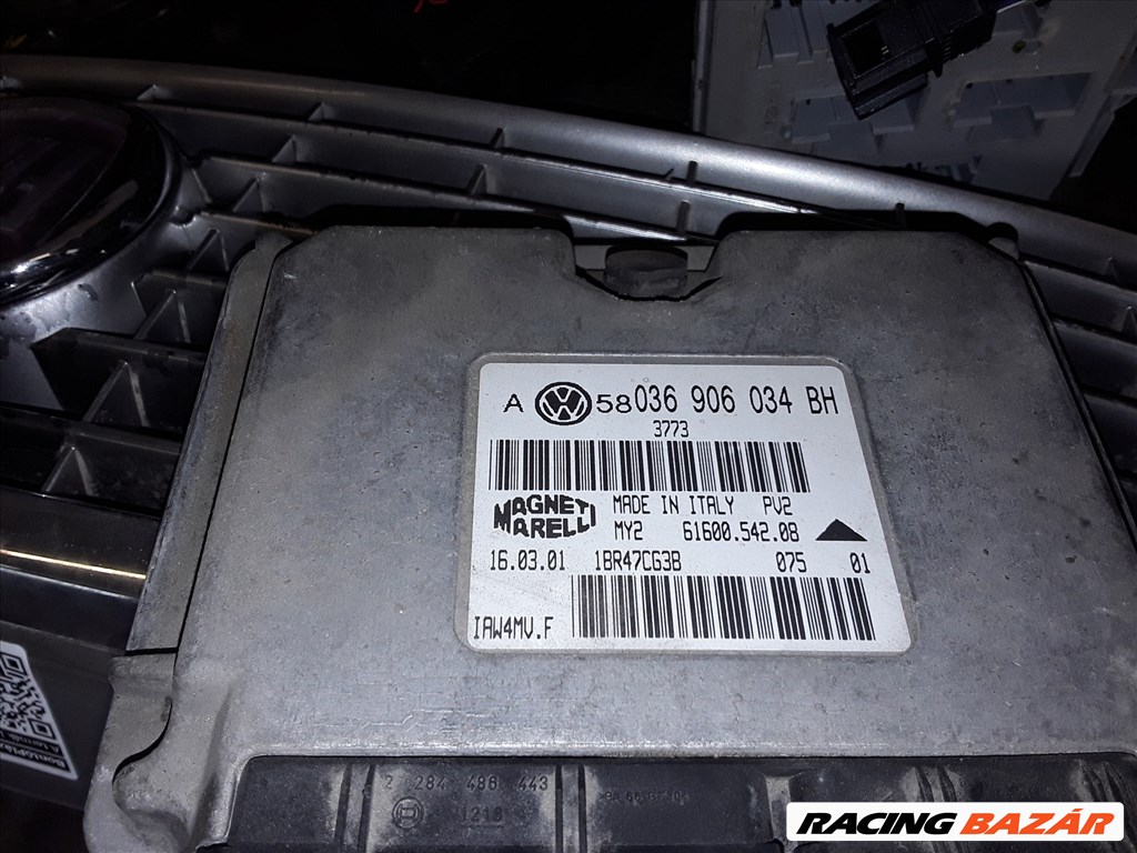 Volkswagen VW Golf 4 1.6 AZD motorvezérlő 036906034bh 4. kép