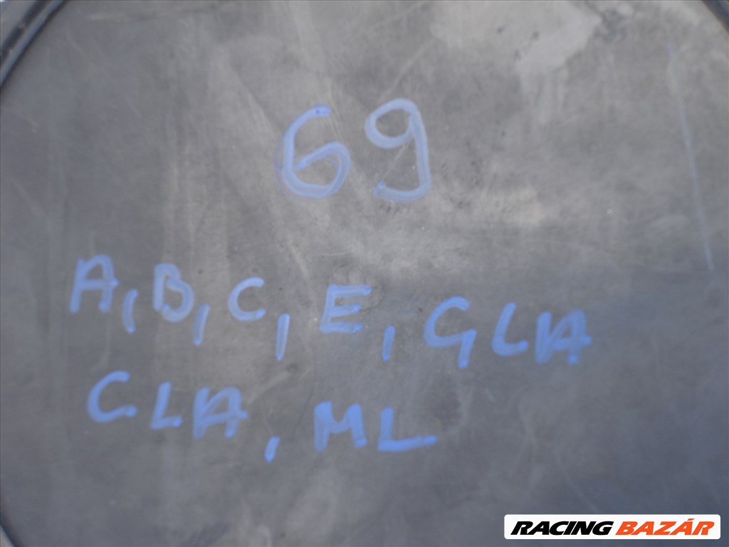 Mercedes A,B,C,GLA,CLA,E,ML Díszrács Embléma 2010-től 5. kép
