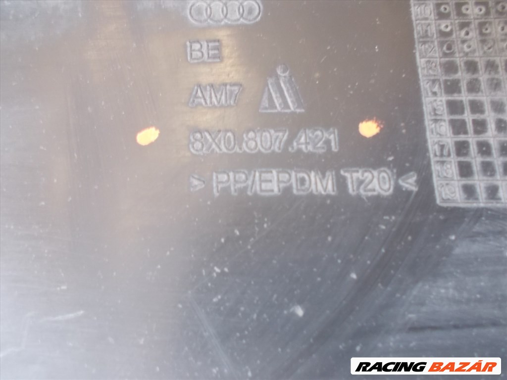 AUDI A1 hátsó lökhárító szegély 2011-2015 8X0807421 5. kép