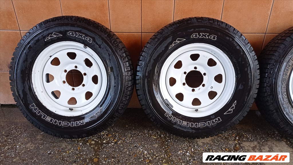 TOYOTA HILUX 16" LEMEZFELNI 6X139,7 NÈGYÈVSZAKOS 205/80R16 GUMIVAL OLCSÒN!! 2. kép