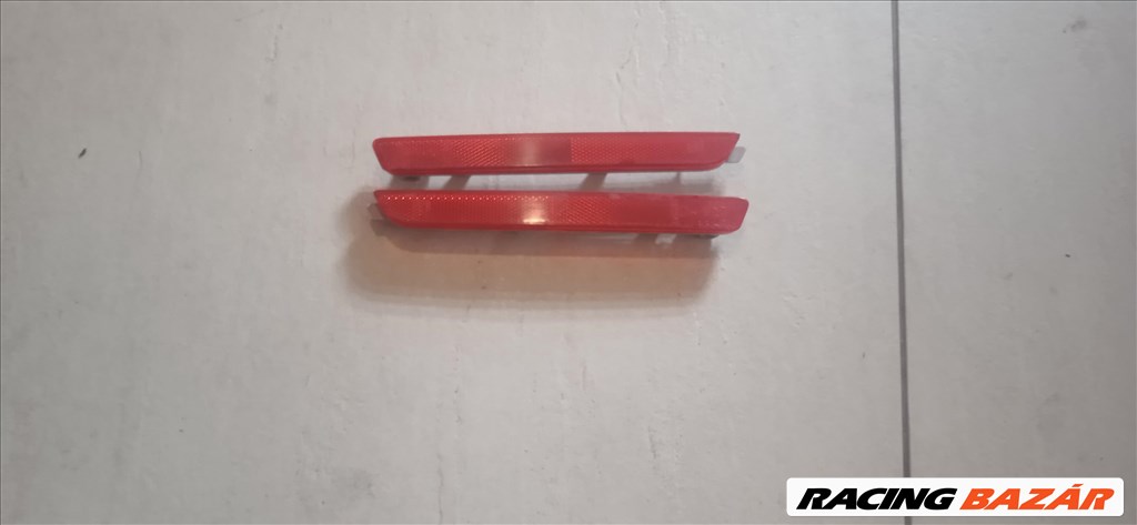 Mazda 3 BK-6 GH Hátsó lökhárító prizmák. 2. kép