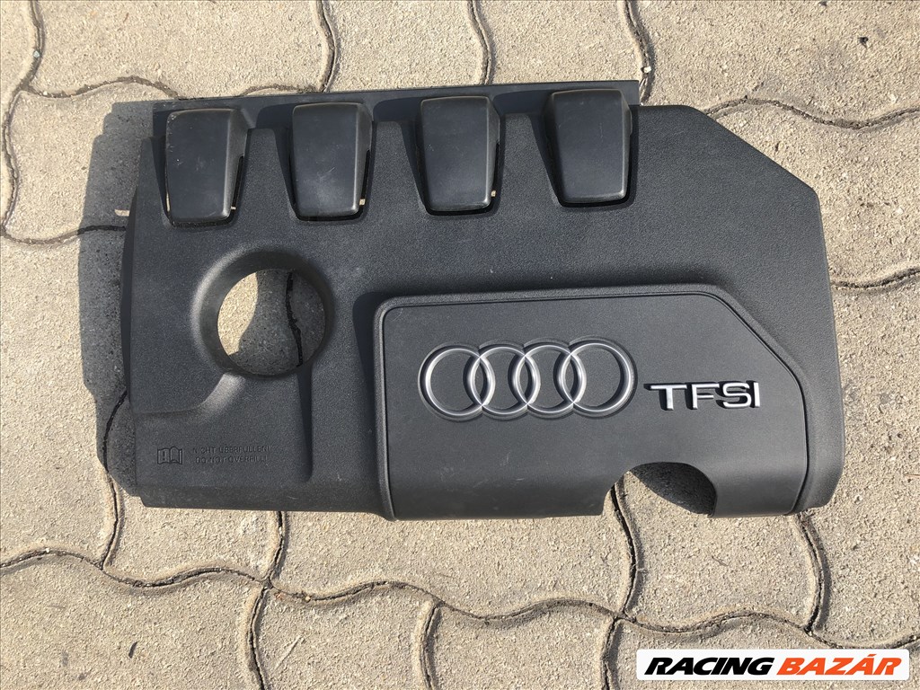 Audi TT (8J) motorburkolat  1. kép