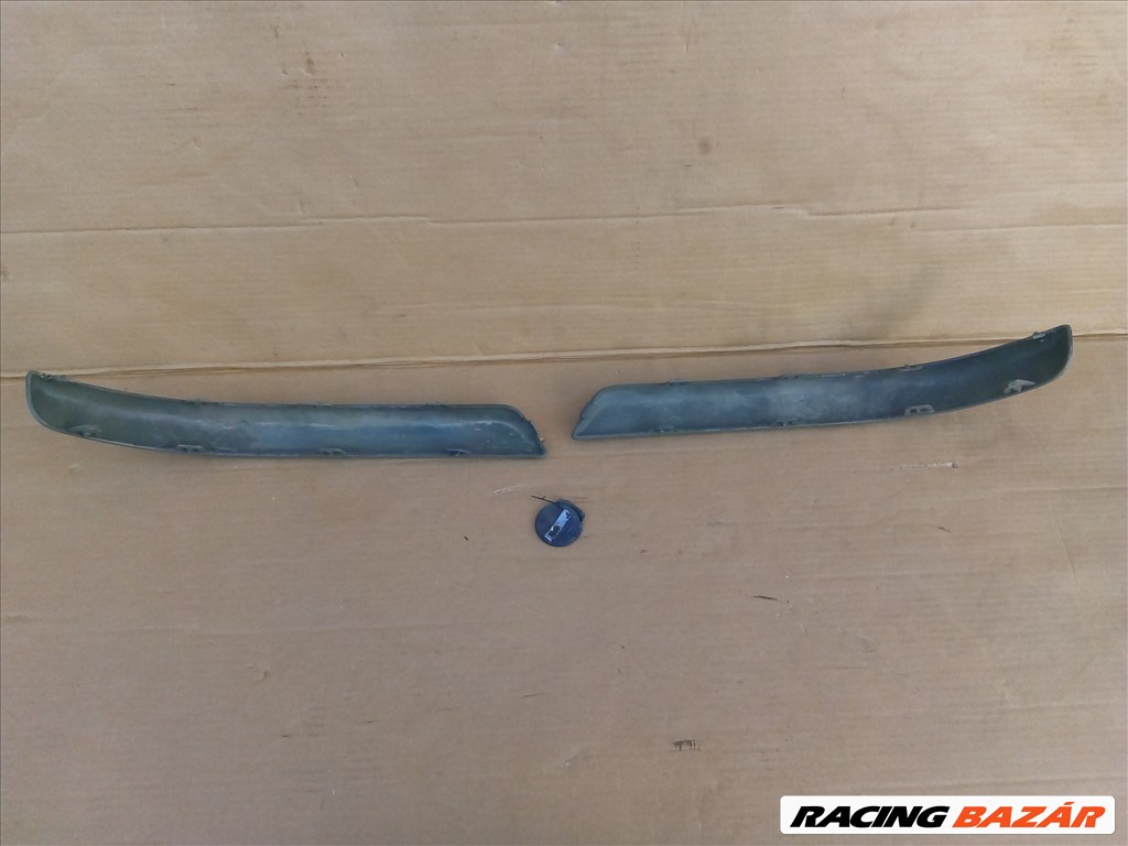 Opel Astra H kombi hátsó lökhárító díszléc 3. kép