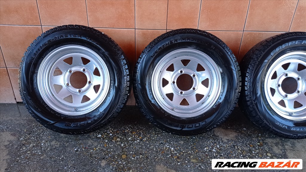 SUZUKI SAMURAI 15" LEMEZFELNI 5X139,7 TÉLI 205/70R15 GUMIVAL OLCSÒN!!! 2. kép