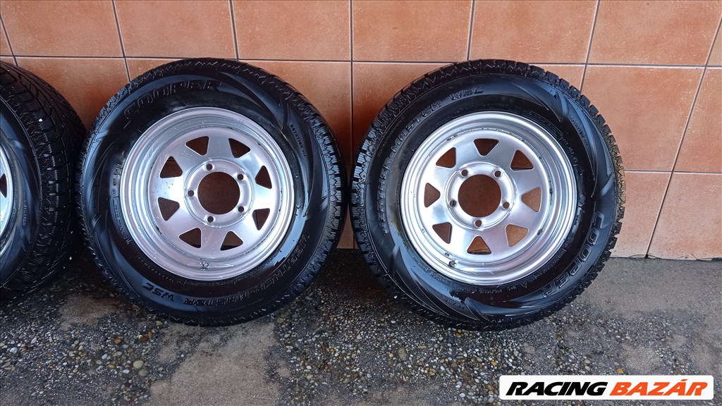 SUZUKI SAMURAI 15" LEMEZFELNI 5X139,7 TÉLI 205/70R15 GUMIVAL OLCSÒN!!! 3. kép