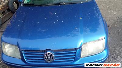 Volkswagen Bora bontott alkatrészei