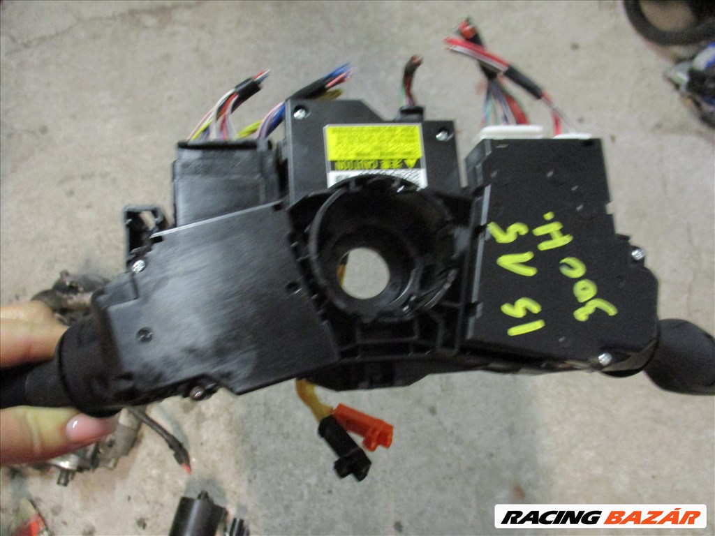 Lexus IS 300h kormánykapcsoló 3035017F773 1. kép