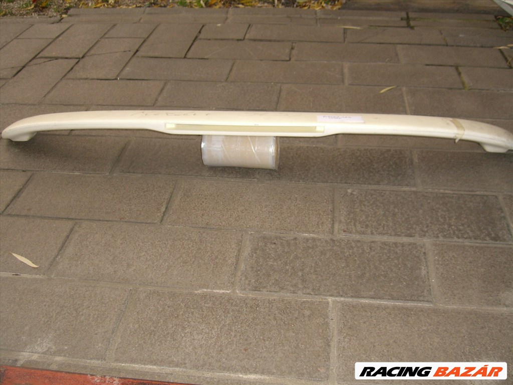 Mazda 323 F hátsó szárny spoiler féklámpával 1. kép