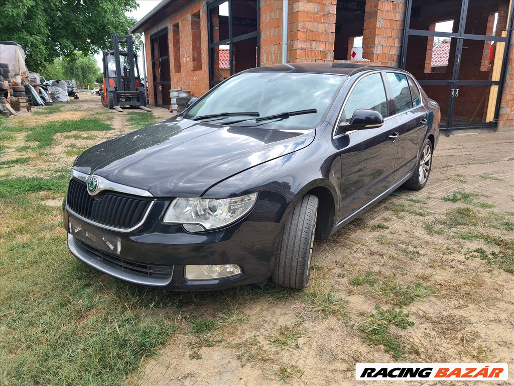 2011 Skoda Superb II 2.0 CRTDI CFG bontott alkatrészek, bontás, bontott jármű 4. kép