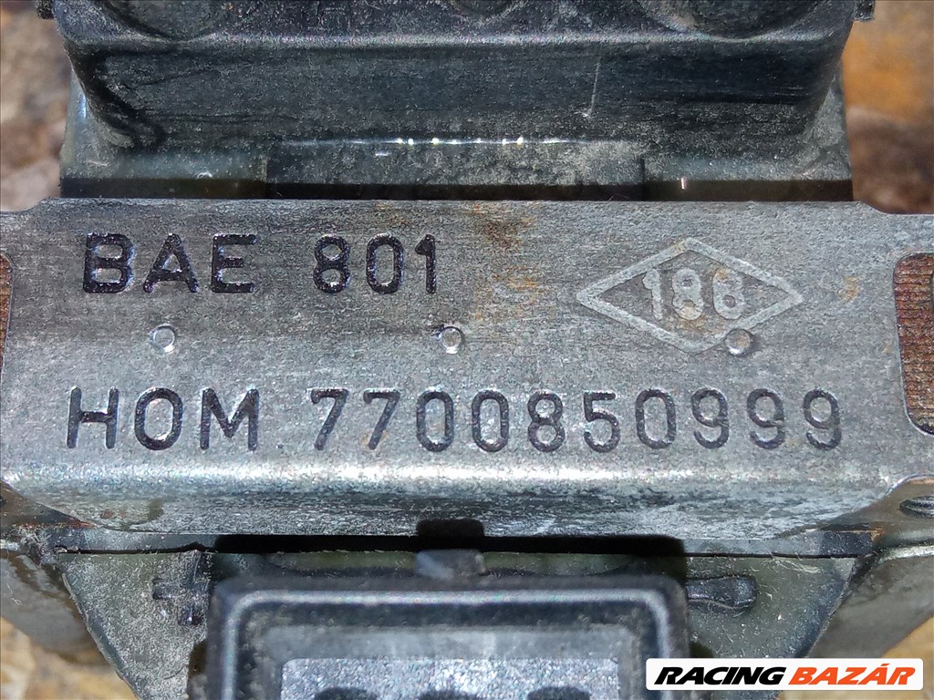 Renault 1.4 - 2.0 8v / 16v Gyújtótrafó BAE801 7700850999 2. kép