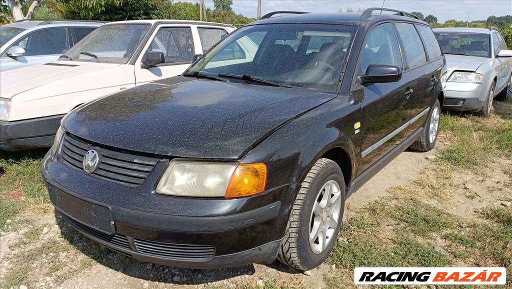 Volkswagen Passat B5 1.9Tdi(AHH) bontott alkatrészei LC9Z színben eladók 1. kép