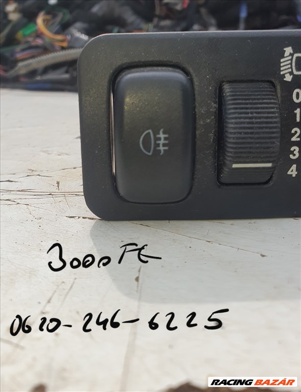 Mitsubishi Space Star I Hátsó Ködlámpa kapcsoló  1. kép