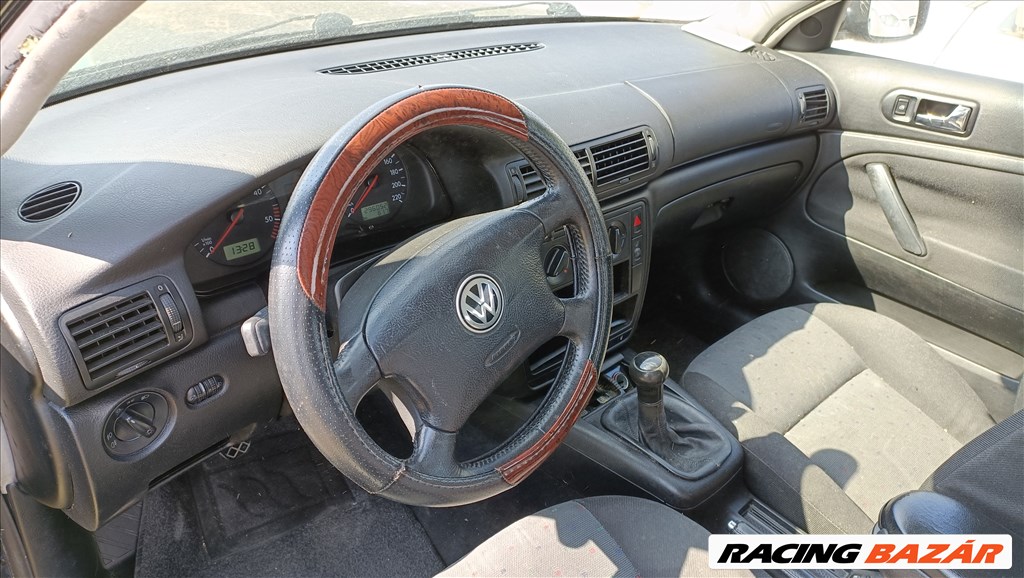 Volkswagen Passat B5 Variant 1.9 TDI 5 seb kézi váltó DUS kóddal, 296052km-el eladó dus19tdi vwpassatb5 10. kép