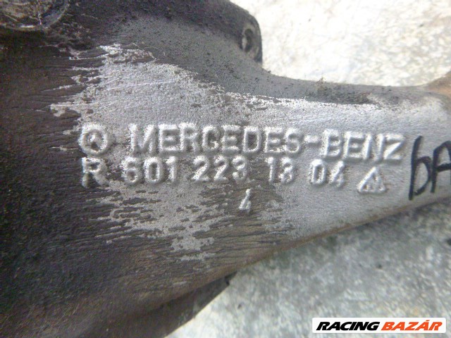Mercedes W124 1989 2.0 diesel motortartó bak R 601 223 16 04, R 601 223 13 04 3. kép