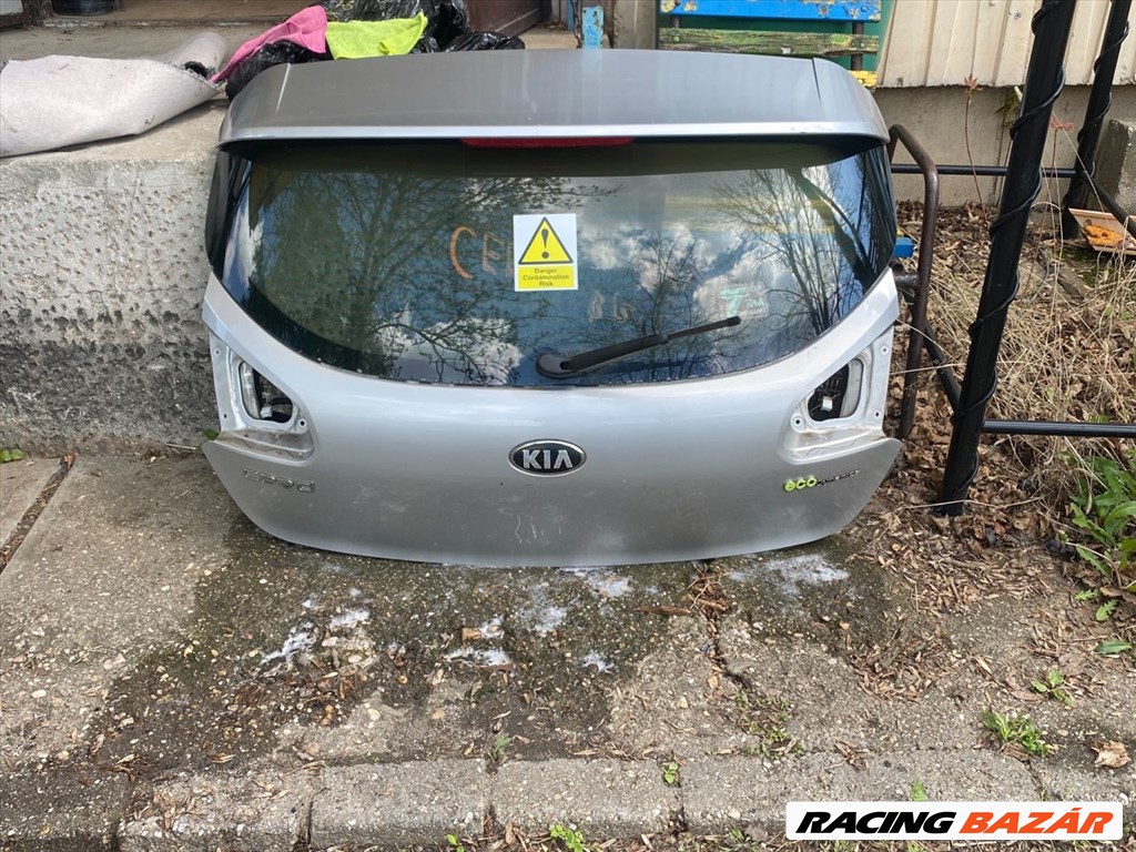Kia Cee'd (JD) KIA CEED Csomagtérajtó (Részeivel) 1. kép