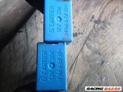 DACIA LOGAN 2019 KÉK SZÍNŰ G CARTIER relé 8200766093