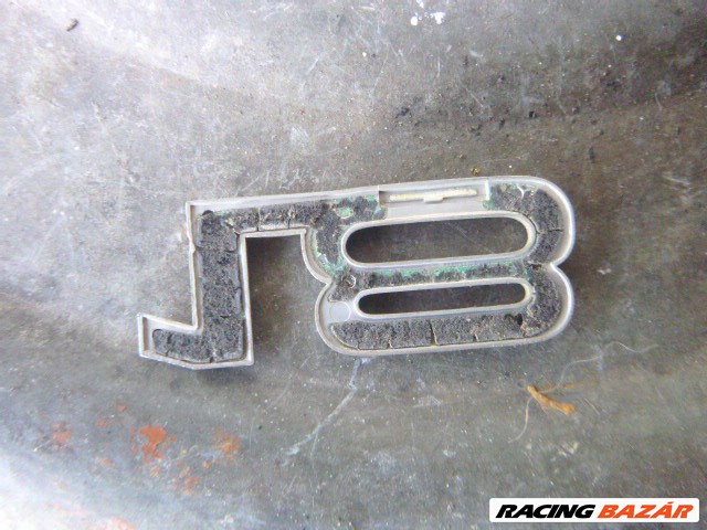 Audi A4 (B5 - 8D) csomagtérajtó    1.8  EMBLÉMA / FELIRAT  2. kép