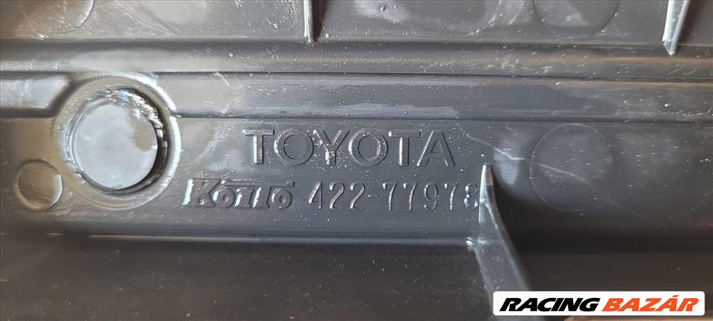 Toyota Previa csomagtér ajtó lámpa 42277978 2. kép