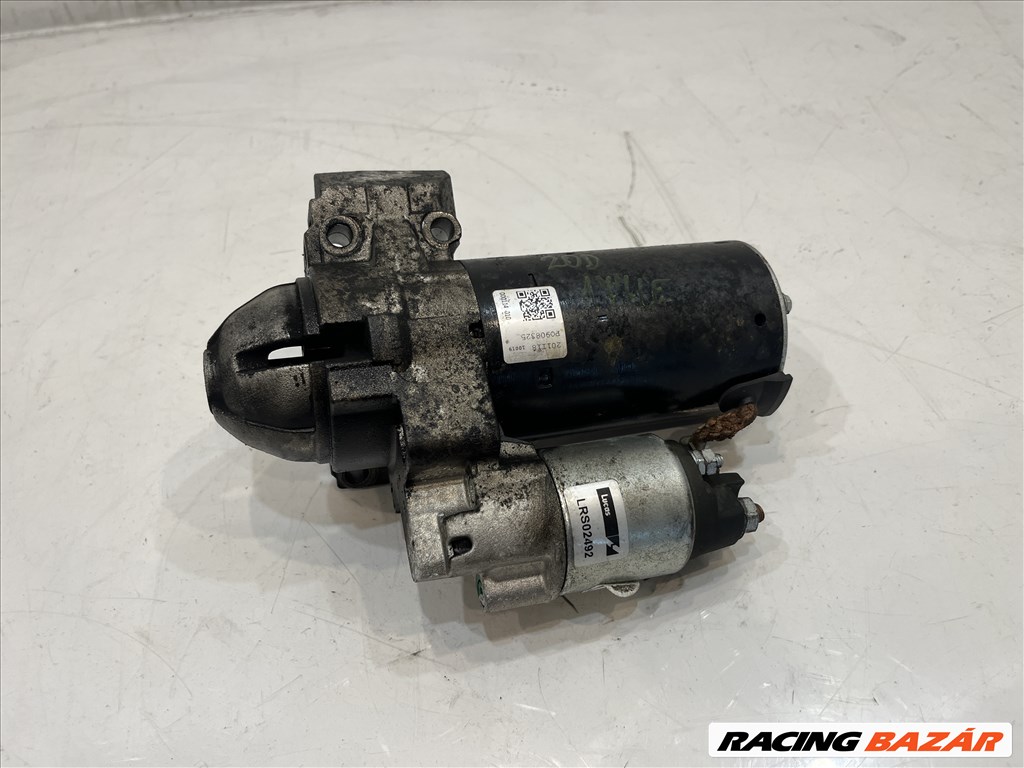 BMW E90 E91 E92 E93 320d 177le N47 önindító 4. kép