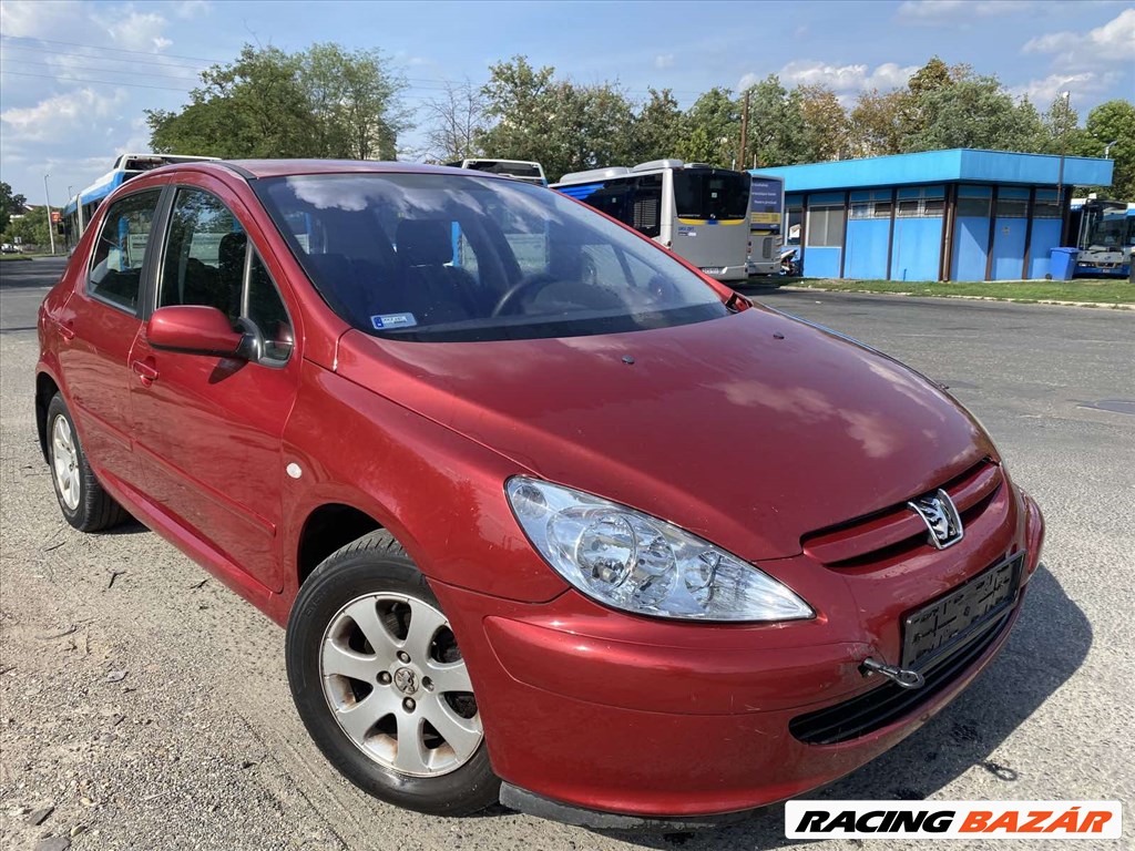 Peugeot 307 1.6HDI bontott alkatrészei 1. kép