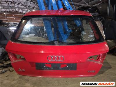 Audi A3 8V Sportback csomagtérajtó üresen