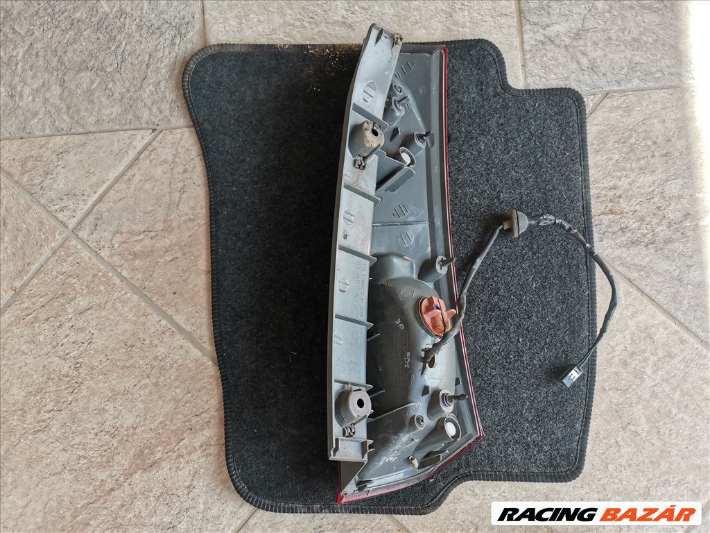Kia Cee'd (ED) Sporty Wagon bal felső hátsó lámpa 924031h3 3. kép