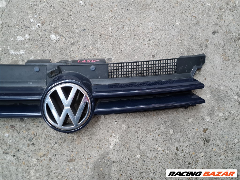 Volkswagen Golf IV, hűtőrács LA5G színkód 4. kép
