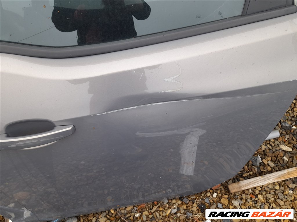 Opel Meriva b bal hátsó ajtó sérült  2. kép