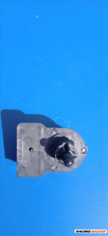 Mazda 6 Toyota ,Lexus.Xenon fényszóró állító motor 8569128011 2. kép